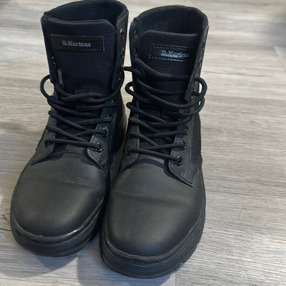 Dr Martens combs 2 boots
